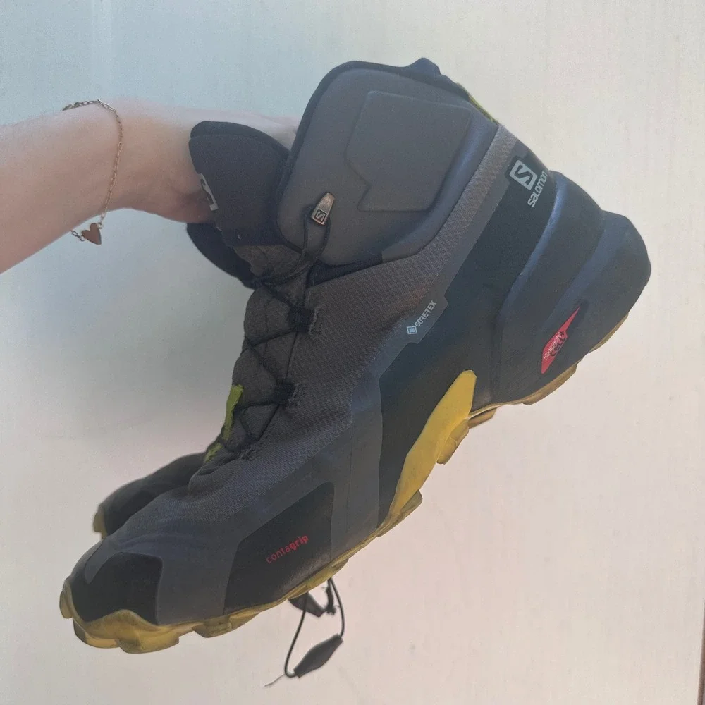 Salomon Cross Hike Mid GTX Dark Grey Black Lime Mens 10.5 Hiking Boots
